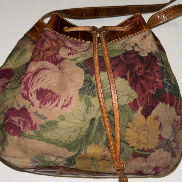 FURLA BRAND DARK TAN FLORAL CLOTH BUCKET LSTYLE BAG WITH LEATHER TIE CLOSURE❤️ - Picture 1 of 16